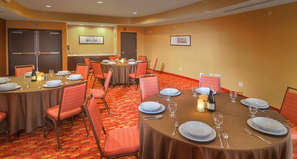 מלון Courtyard Medford Airport מראה חיצוני תמונה